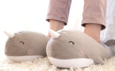 smoko narwhal slippers